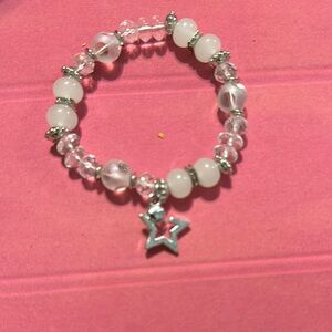Elegant Beaded Bracelet with Star Charm